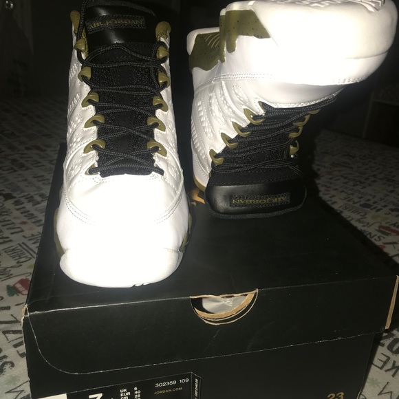 Air Jordan Retro 9 statue DS 7y - Picture 3 of 5